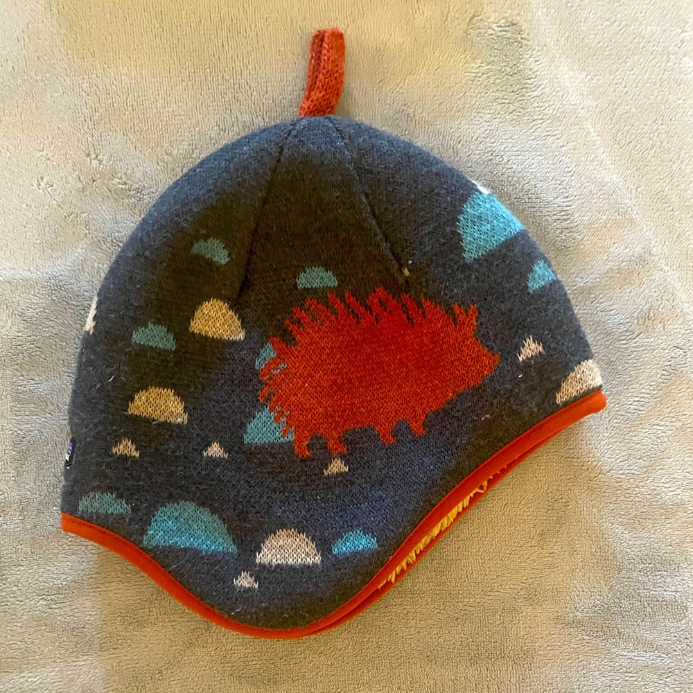 Patagonia baby Reversible Red and Blue Hedgehog Beanie